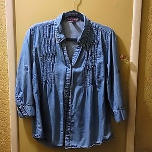 Mid sleeve denim-like button-up blouse